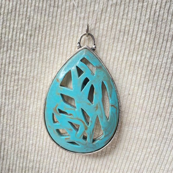 Teardrop Pendant Open Marbled Mint Green Stone Silver Tone Setting - Picture 2 of 8